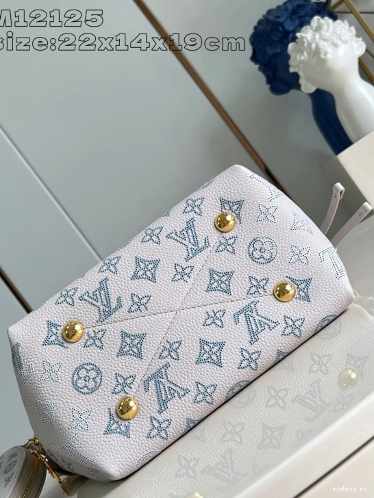 WIS BELLA VUITTON LOUIS 0811